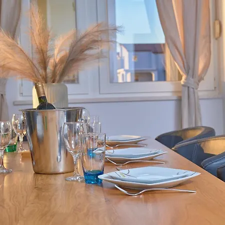 Casa de Férias M&m House With A Pool