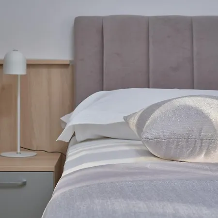 M&m House With A Pool * Podstrana