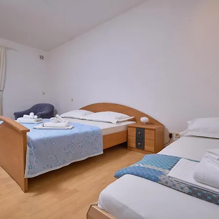 M&m House With A Pool * Podstrana