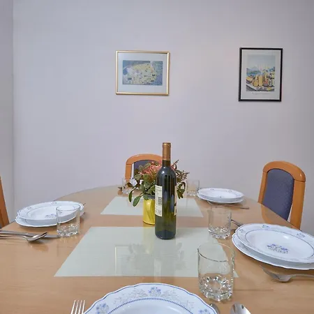 M&m House With A Pool *