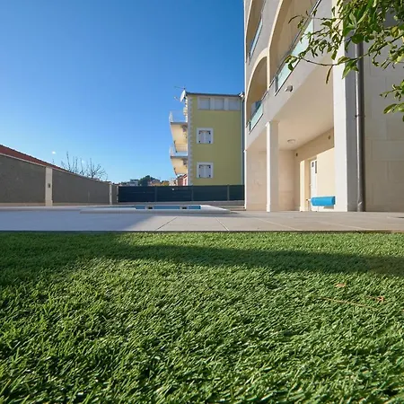 M&m House With A Pool Casa de Férias *