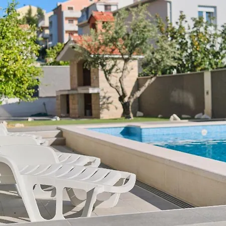 Casa de Férias M&m House With A Pool